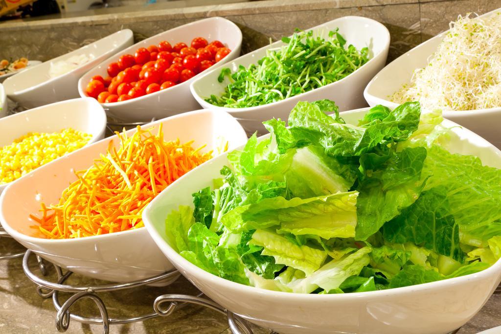 فندق رويال تشيبين Wenquan المظهر الخارجي الصورة Salad bar